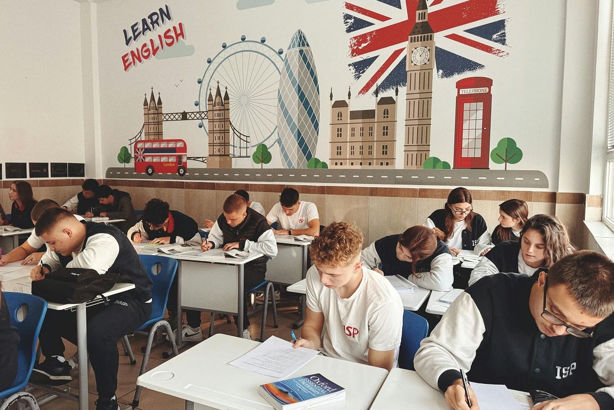 scoala in engleza, scoli in engleza